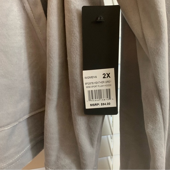 Bebe sport women’s grey cropped plush hooded , new and clean with tag - Picture 7 of 8